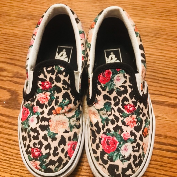 Kids Vans in good condition! Slip on floral pattern!! - Picture 2 of 4
